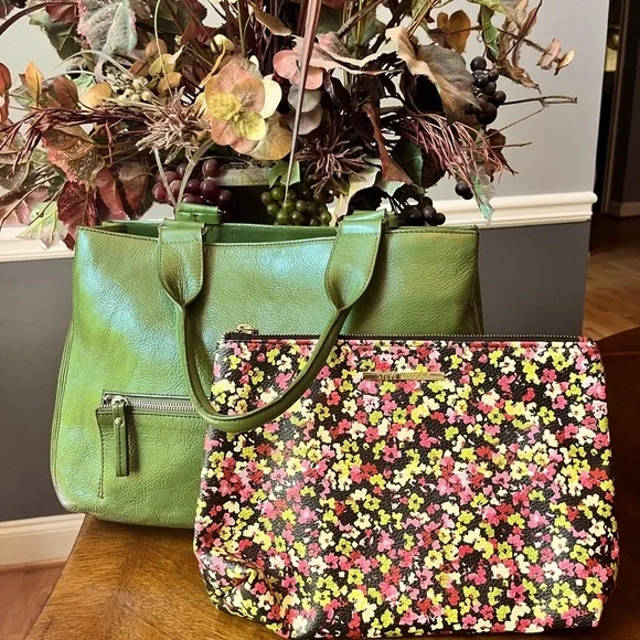 Kenneth Cole Vintage Forest Green Leather Tote w/Steve Madden Floral Pouch (EUC) - Picture 1 of 13